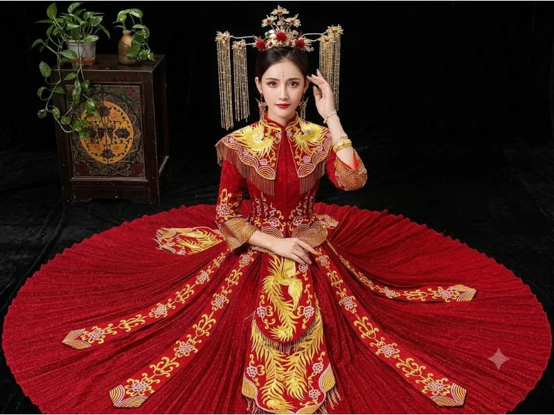 Phối màu và phụ kiện hợp lý